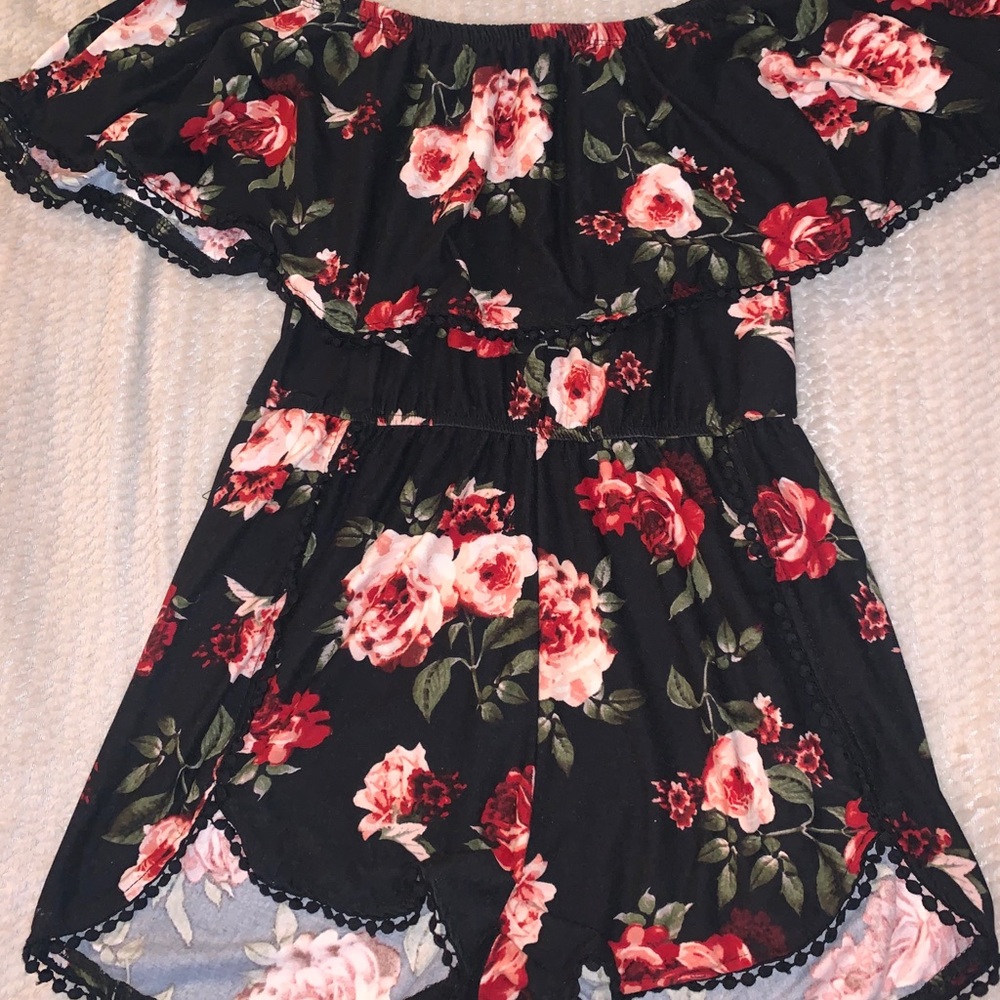 Floral Romper - Picture 5 of 6